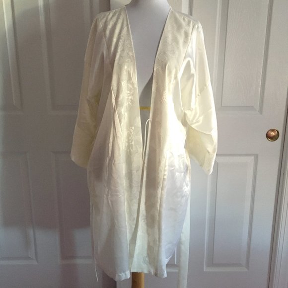 LA Intimates Satin Ivory Robe - Picture 2 of 6